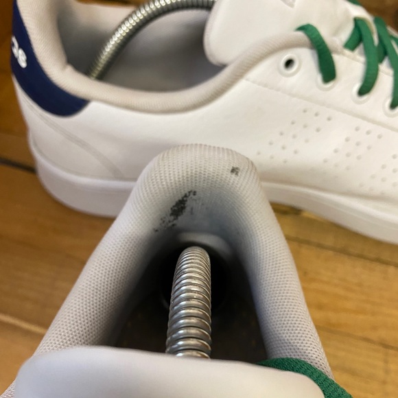*SOLD* Men’s Adidas Advantage White Sneakers - Picture 9 of 12
